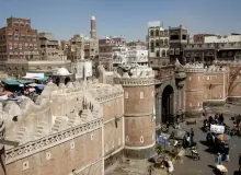 لماذا يستهدف الحوثي المساجد وأئمتها؟